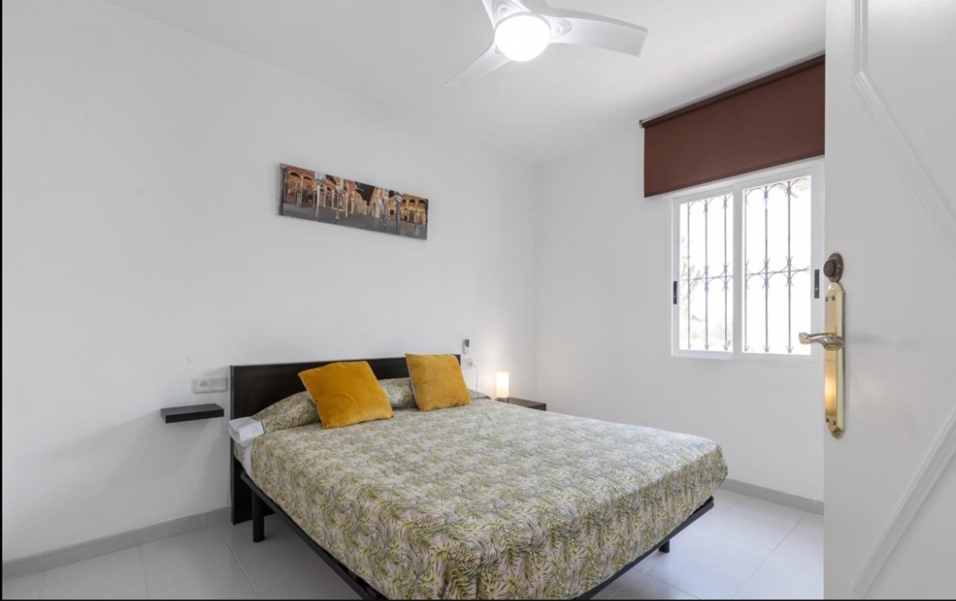 OFFRE ! Belle villa jumelée à Los Altos