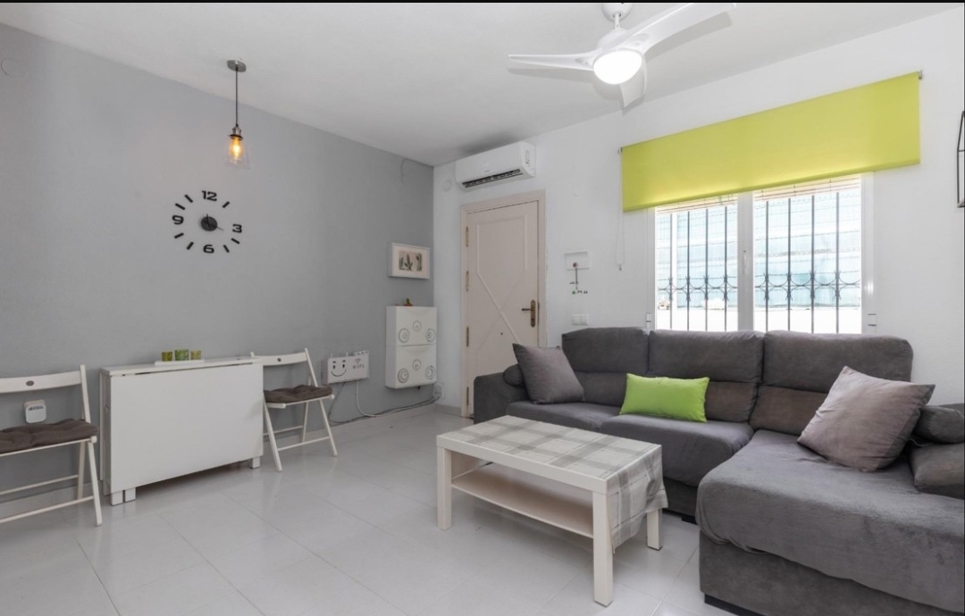 OFFRE ! Belle villa jumelée à Los Altos