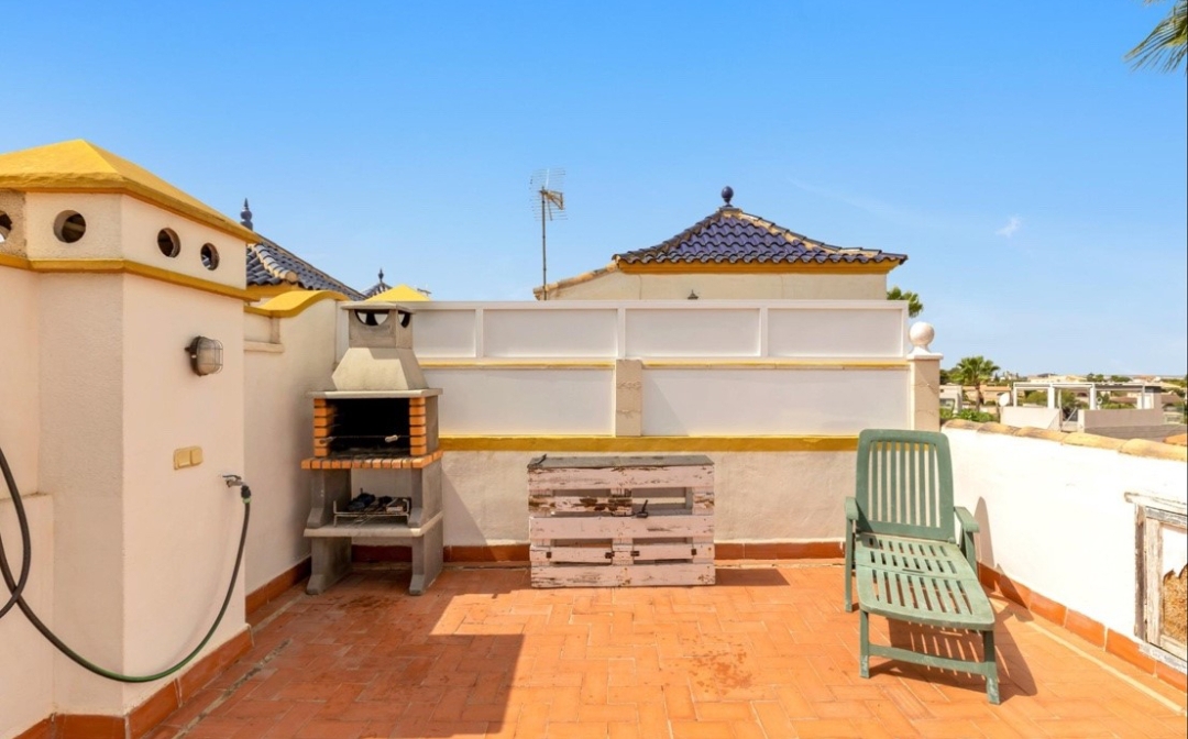 OFFRE ! Belle villa jumelée à Los Altos