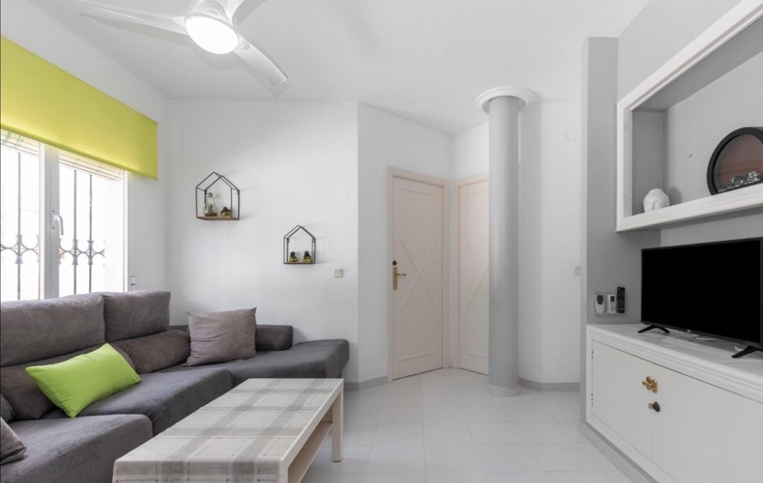 OFFRE ! Belle villa jumelée à Los Altos