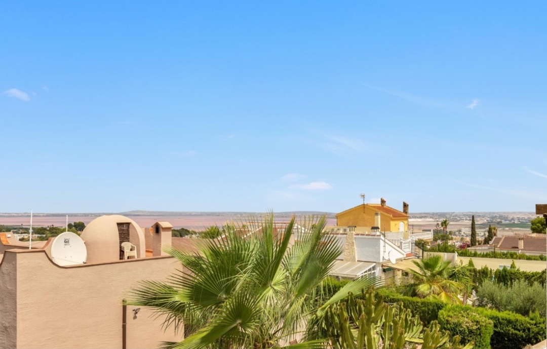 OFFRE ! Belle villa jumelée à Los Altos
