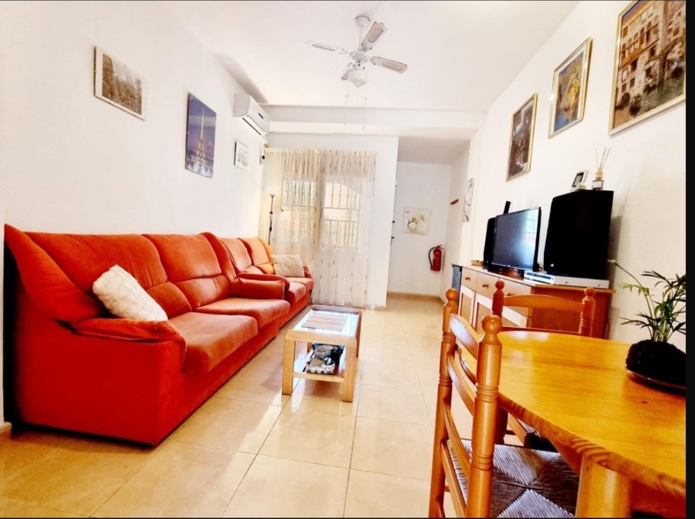 OFFRE ! Bungalow au rez-de-chaussée avec grand terrain à Los Altos/Villamartin.