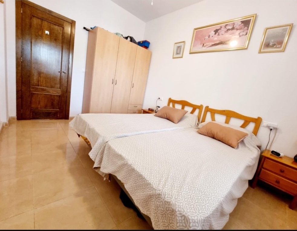 OFFRE ! Bungalow au rez-de-chaussée avec grand terrain à Los Altos/Villamartin.