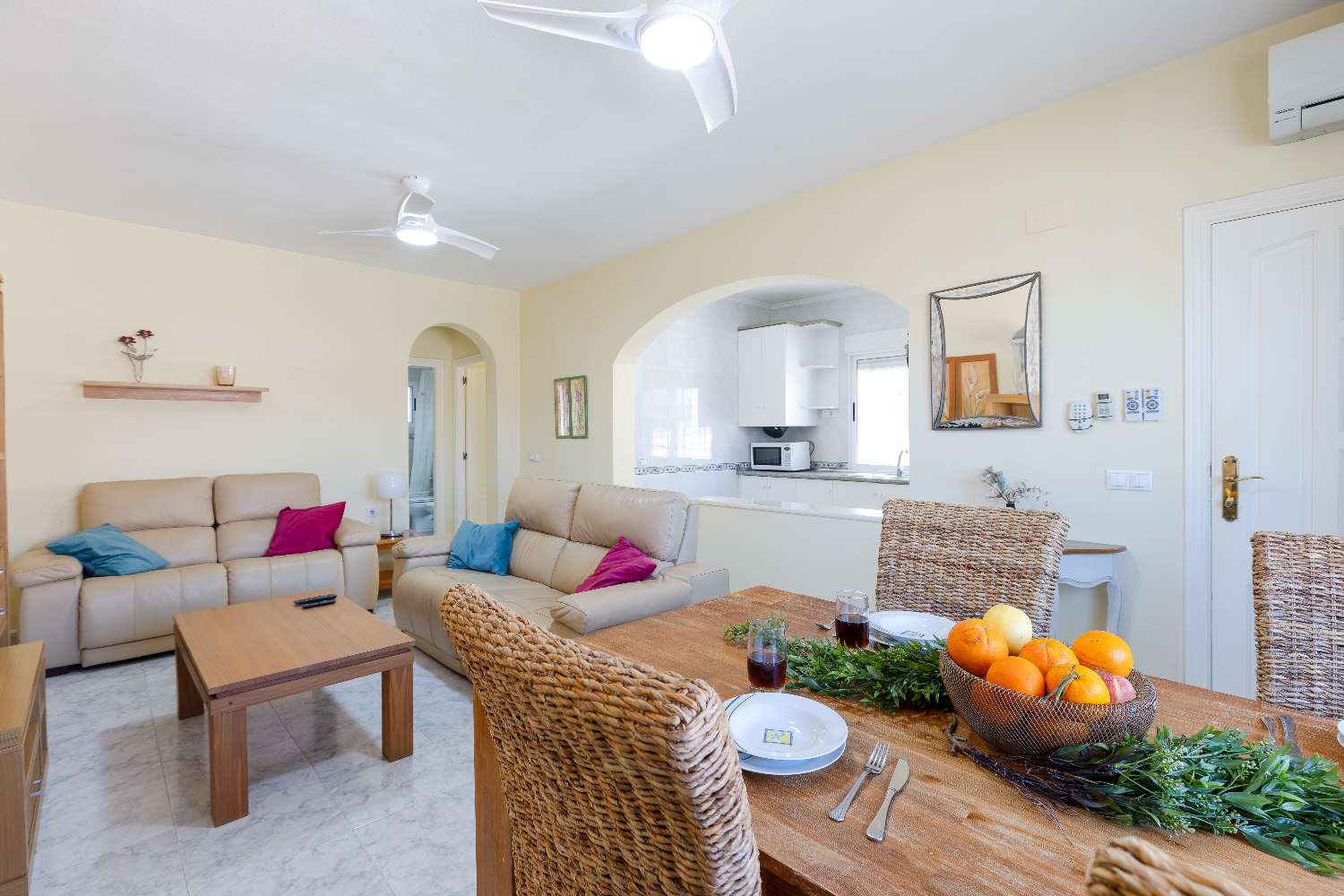 OFFRE ! Superbe villa jumelée avec piscine privée à Villamartin