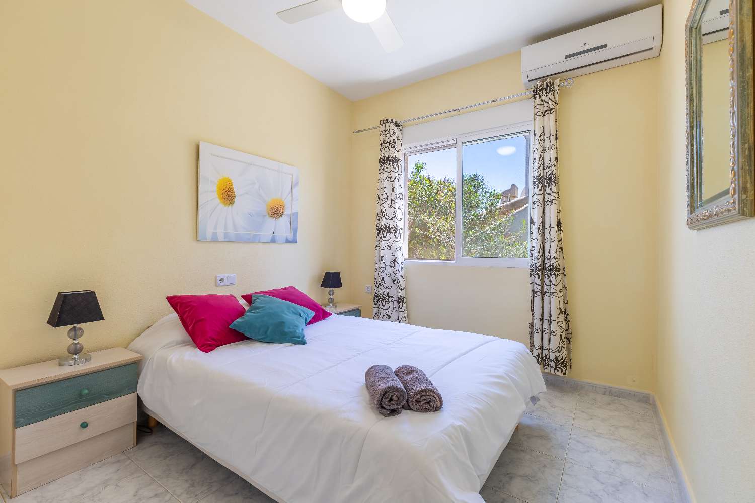 OFFRE ! Superbe villa jumelée avec piscine privée à Villamartin