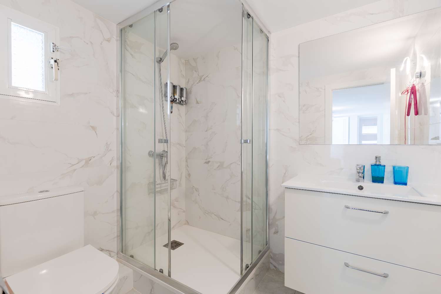 Bonne affaire ! Villa de luxe entièrement rénovée avec sous-sol et piscine privée à Villamartin