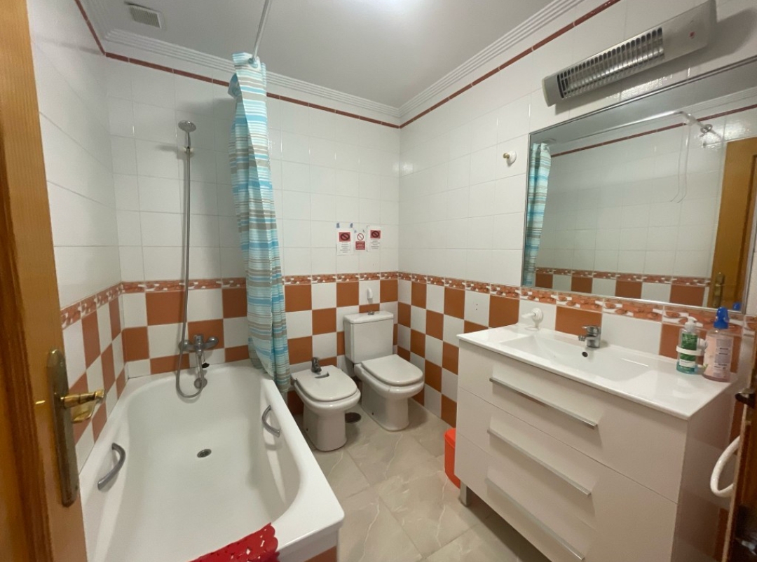 Appartement spacieux à Playa Flamenca