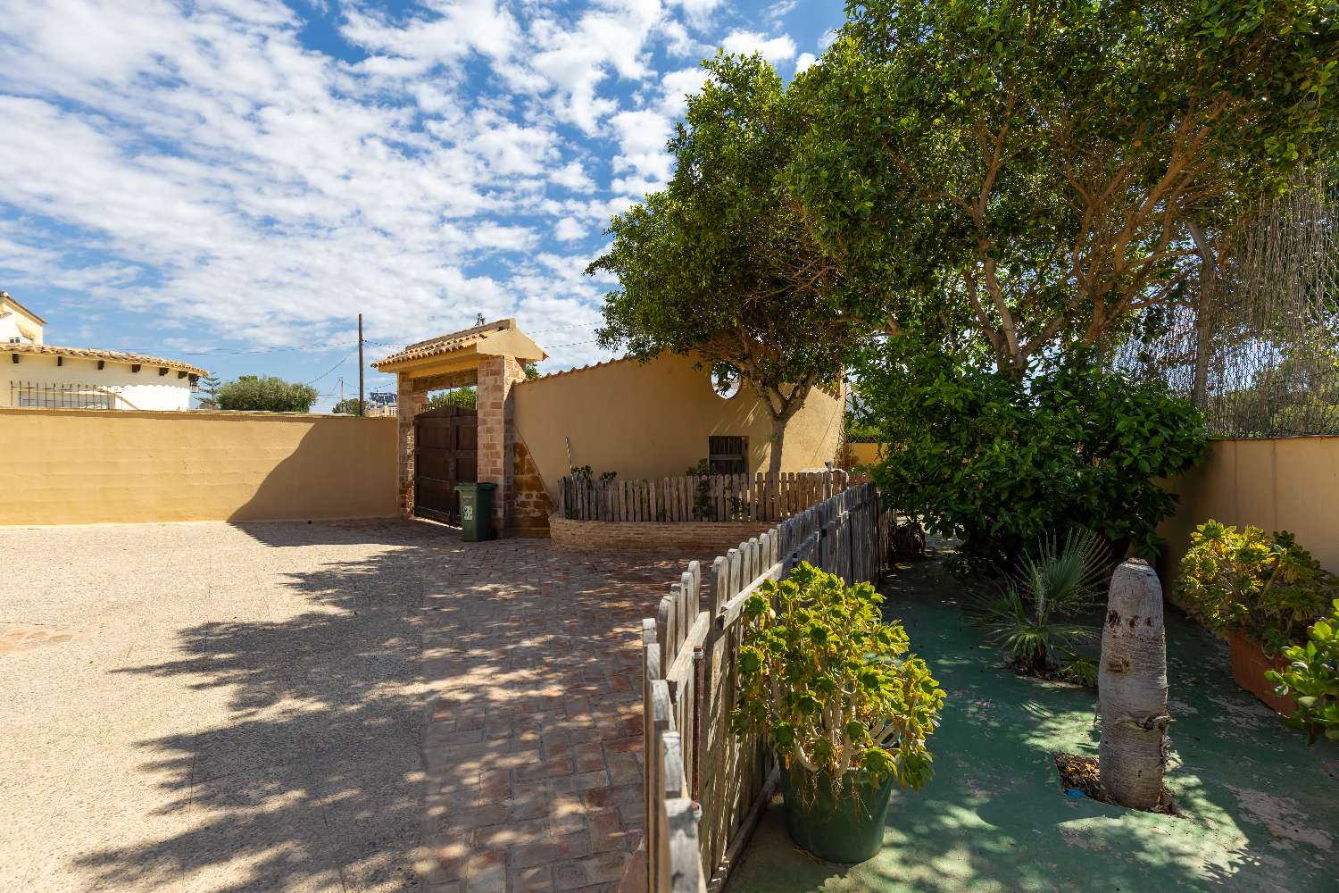 Offre exceptionnelle ! Grande villa avec piscine privée à Los Dolses/La Zenia.
