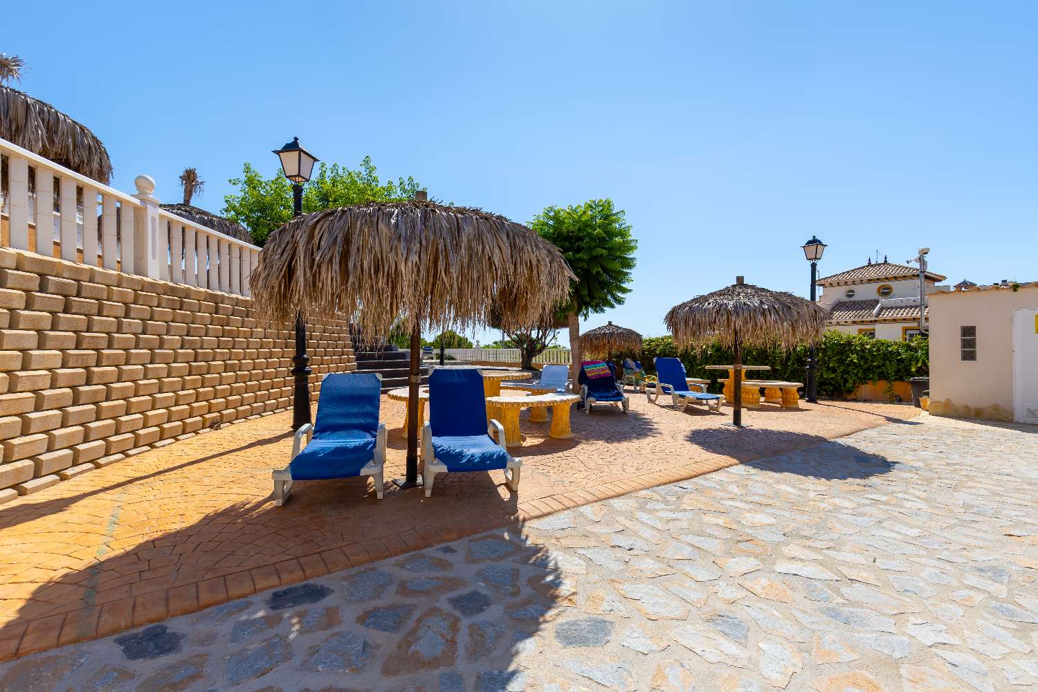 Spacious South Facing Semi- Detached Villa in Lomas de Cabo Roig.