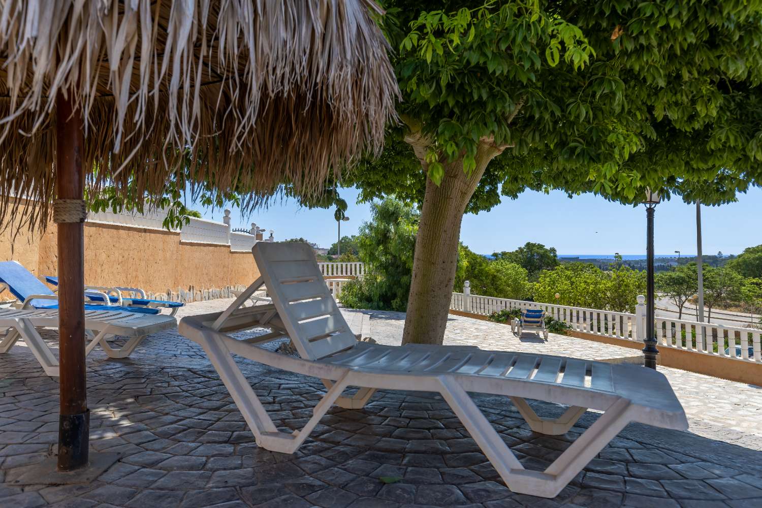 Spacious South Facing Semi- Detached Villa in Lomas de Cabo Roig.