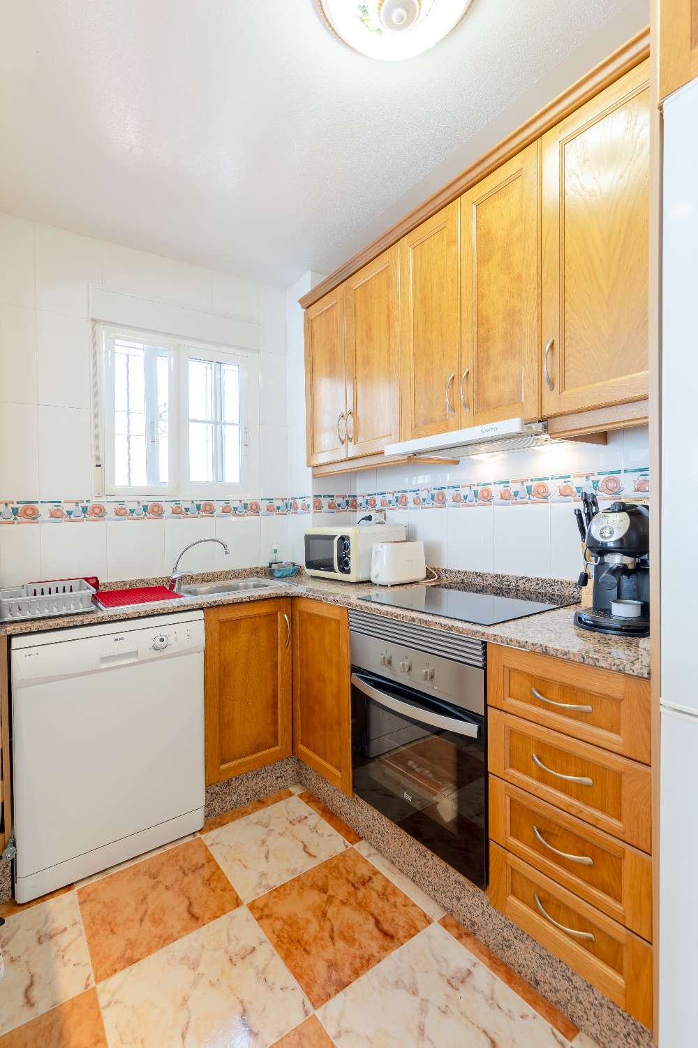 Spacious South Facing Semi- Detached Villa in Lomas de Cabo Roig.