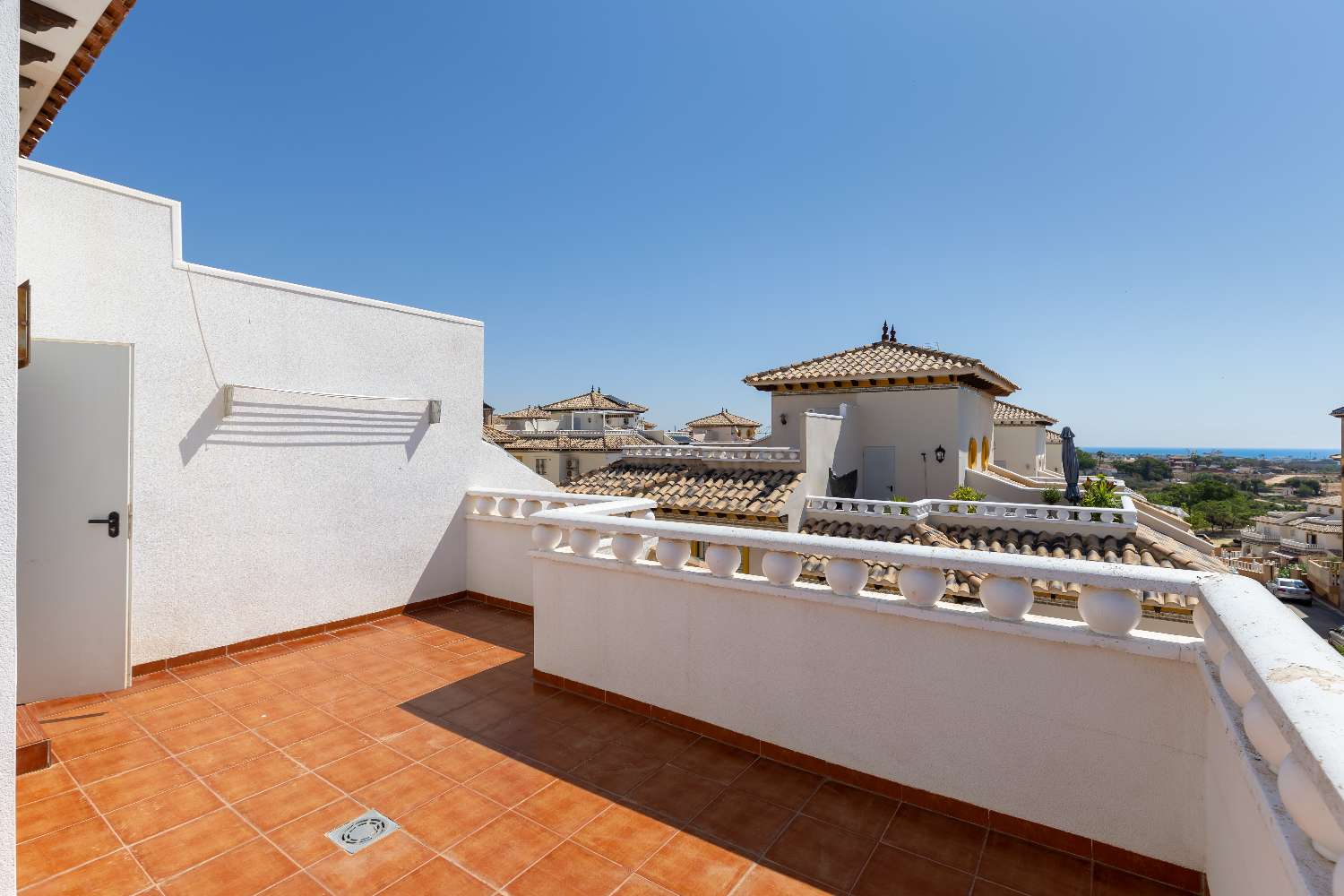 Spacious South Facing Semi- Detached Villa in Lomas de Cabo Roig.