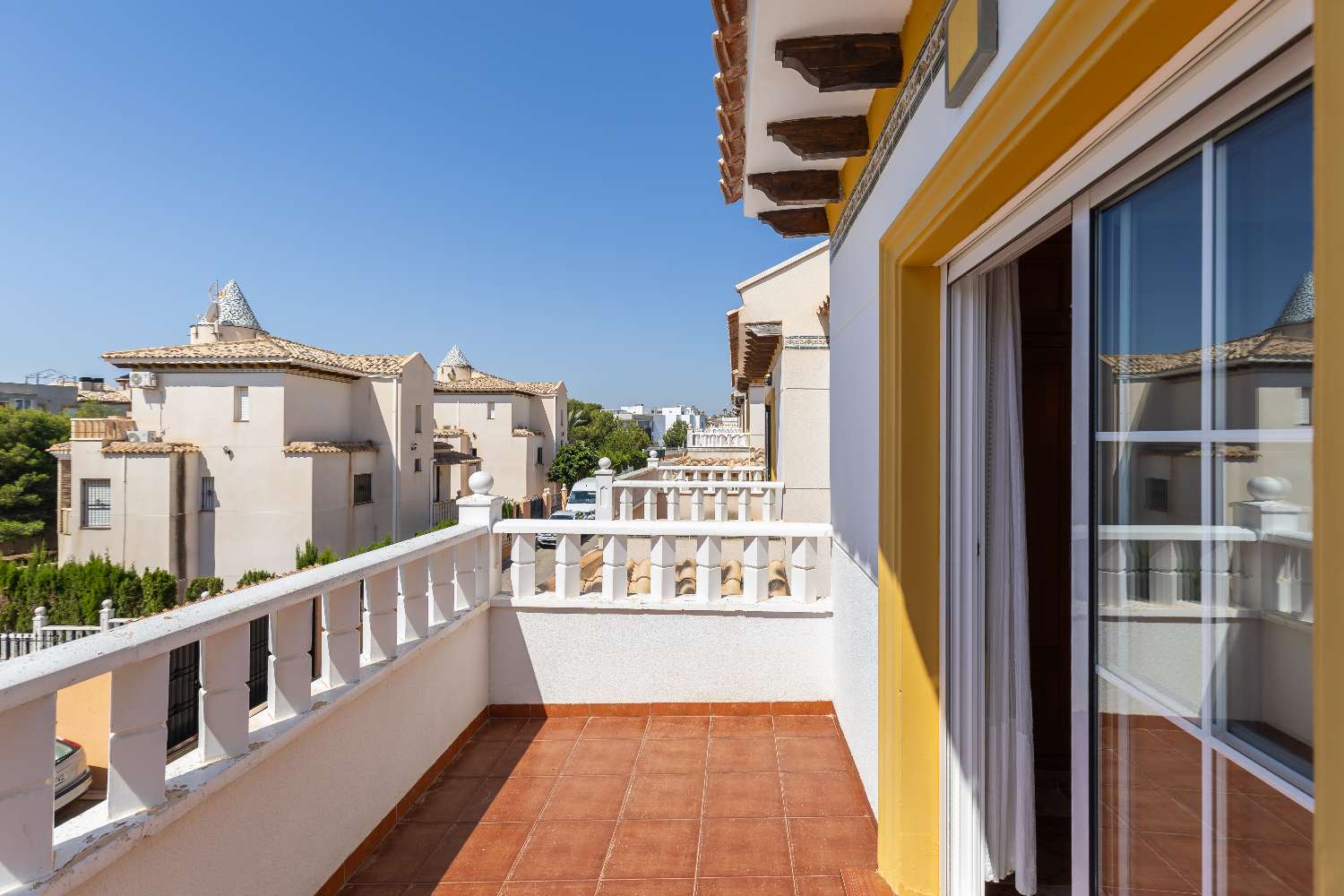 Spacious South Facing Semi- Detached Villa in Lomas de Cabo Roig.