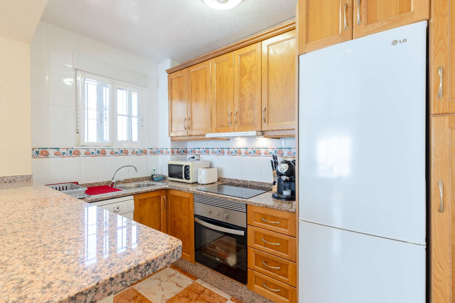 Spacious South Facing Semi- Detached Villa in Lomas de Cabo Roig.