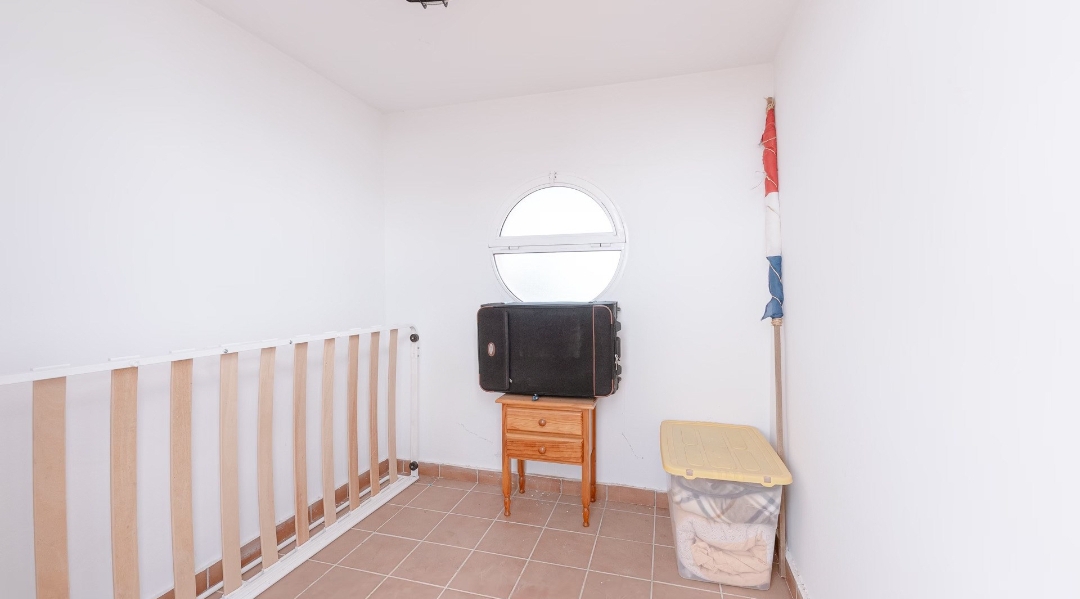 OFERTA! Duża willa z prywatnym basenem i garażem w Villamarin