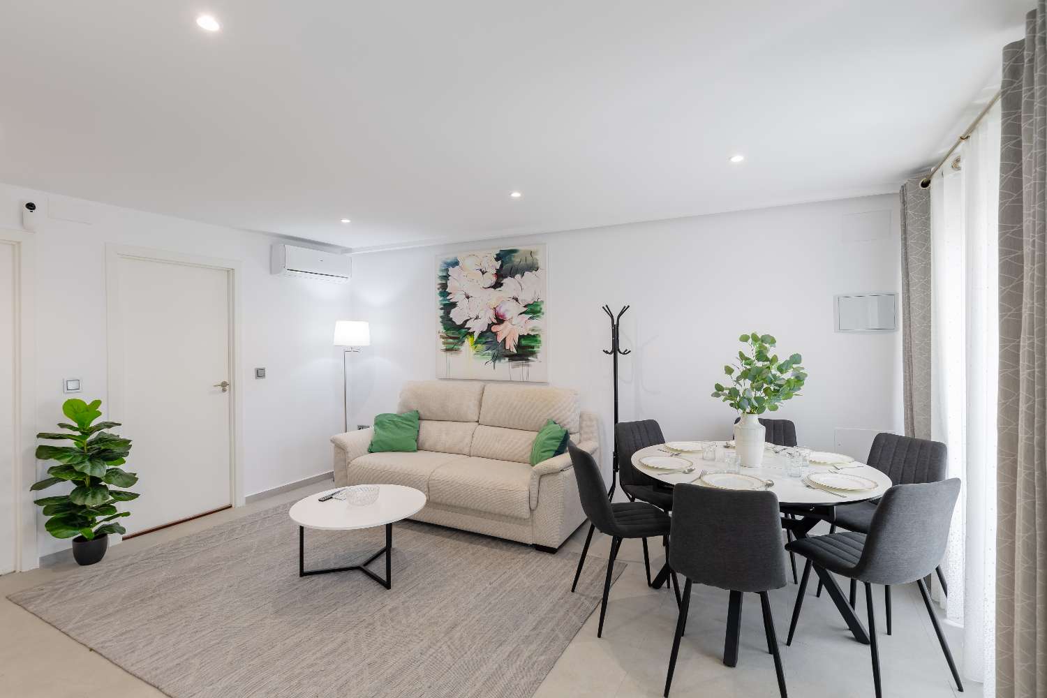 Superb bangalow villmartin
