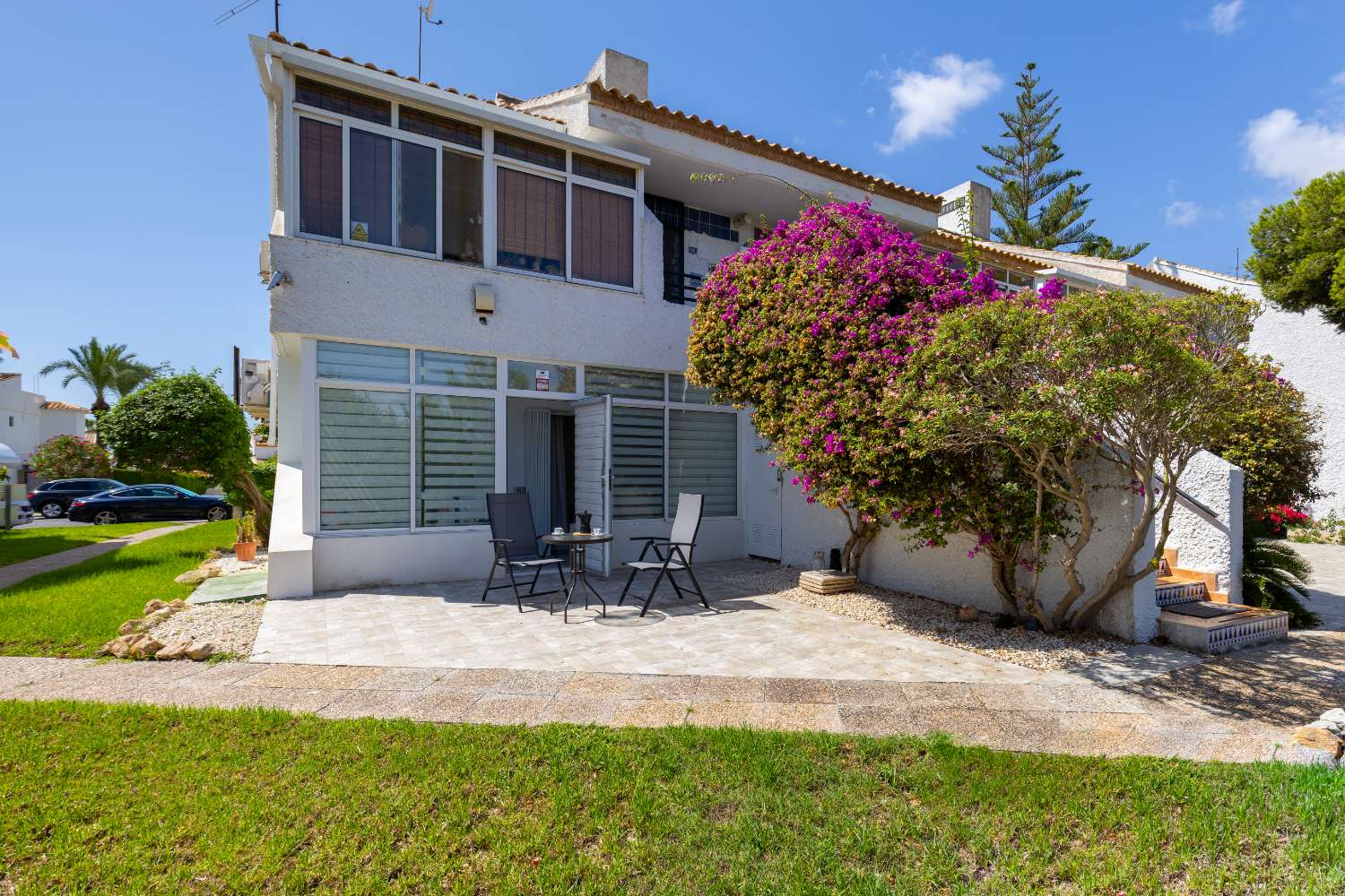 Superb bangalow villmartin