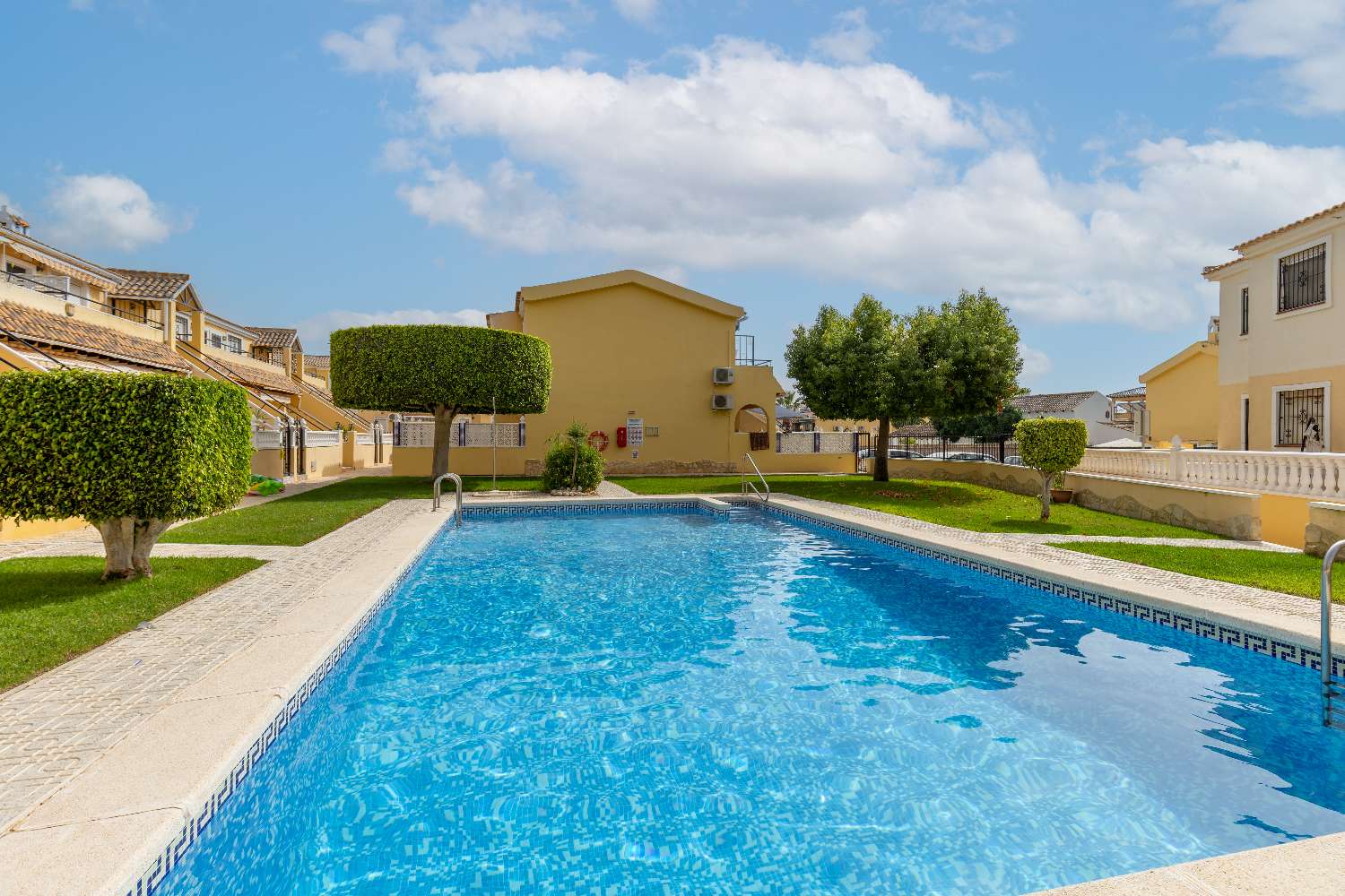 Charming Ground Floor Apartment – Lomas Del Golf