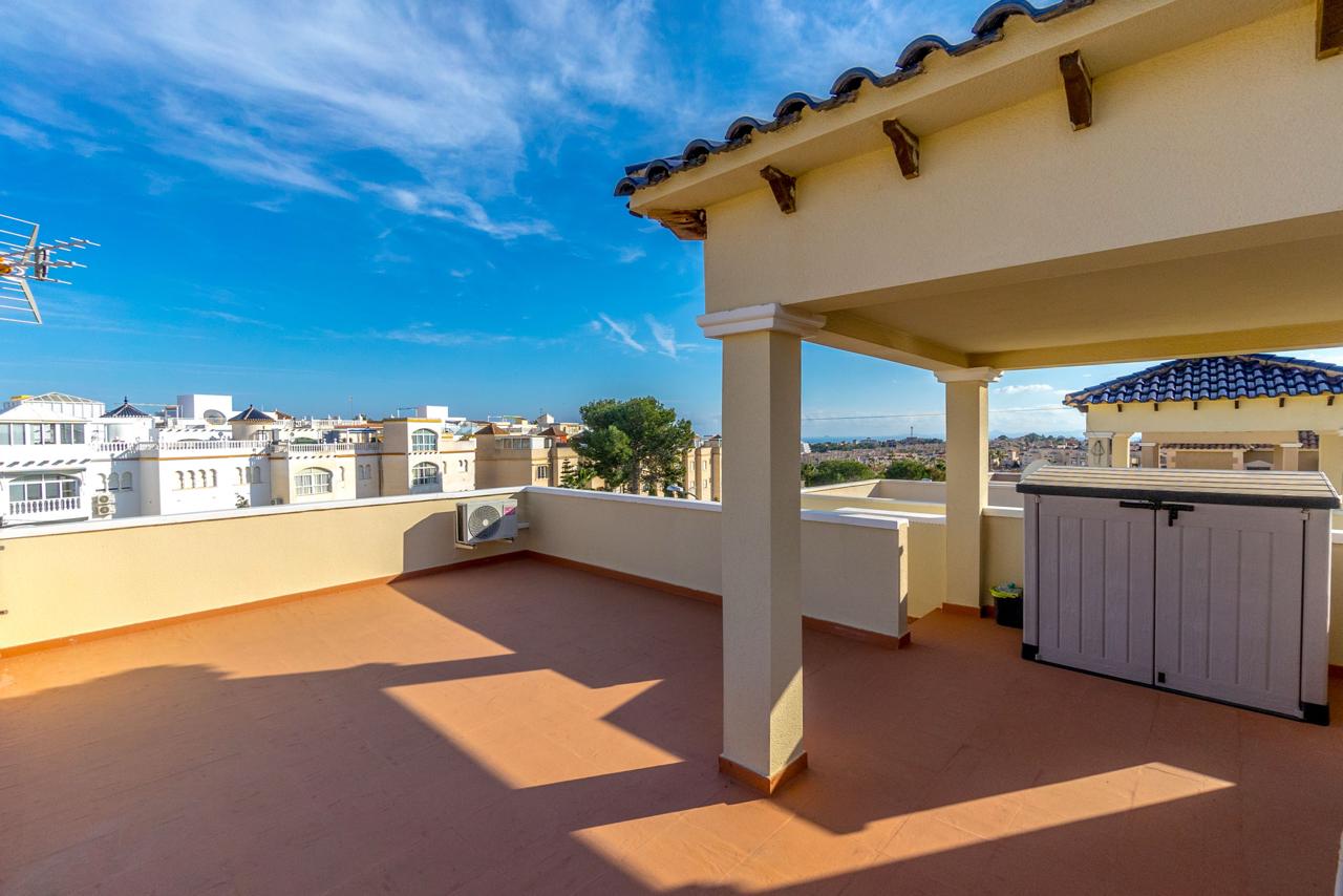 Incredible casa independiente con piscina comunitaria