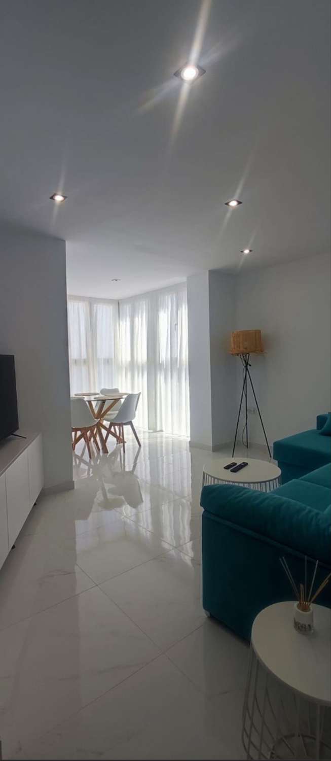 Ongelooflijk appartement met panoramisch uitzicht op zee