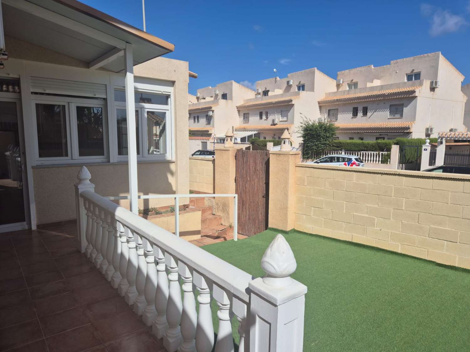 Prachtige bungalow op de begane grond van Playa Flamenca