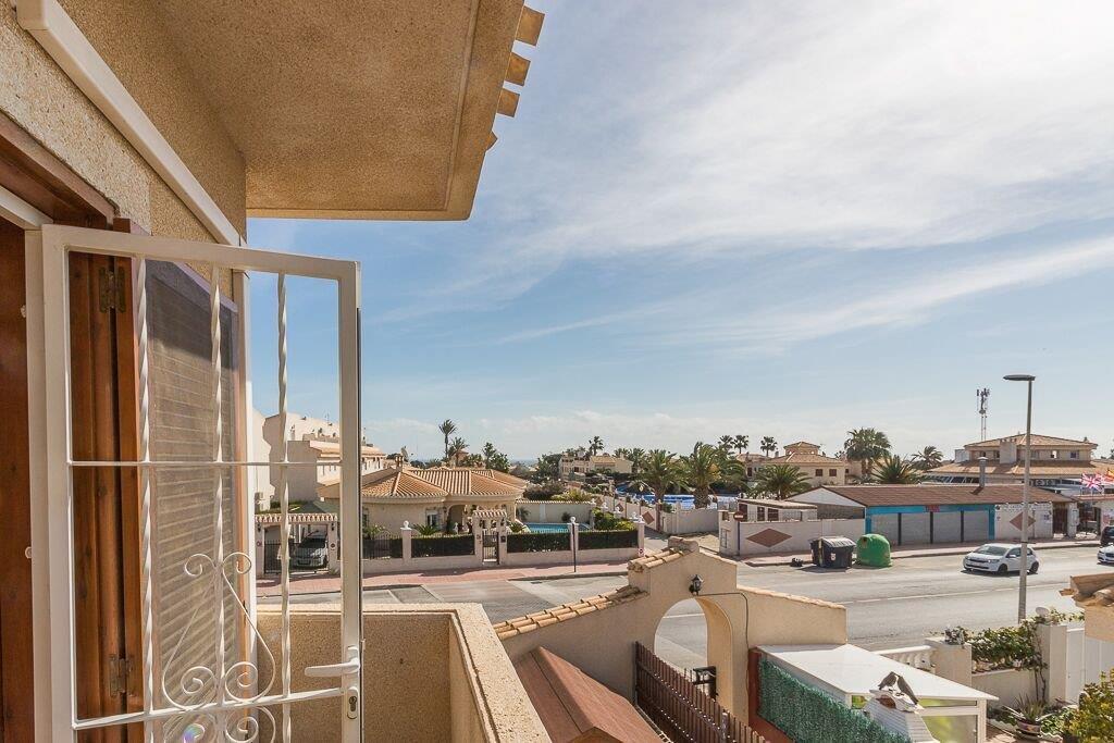 Prachtige bungalow op de begane grond van Playa Flamenca