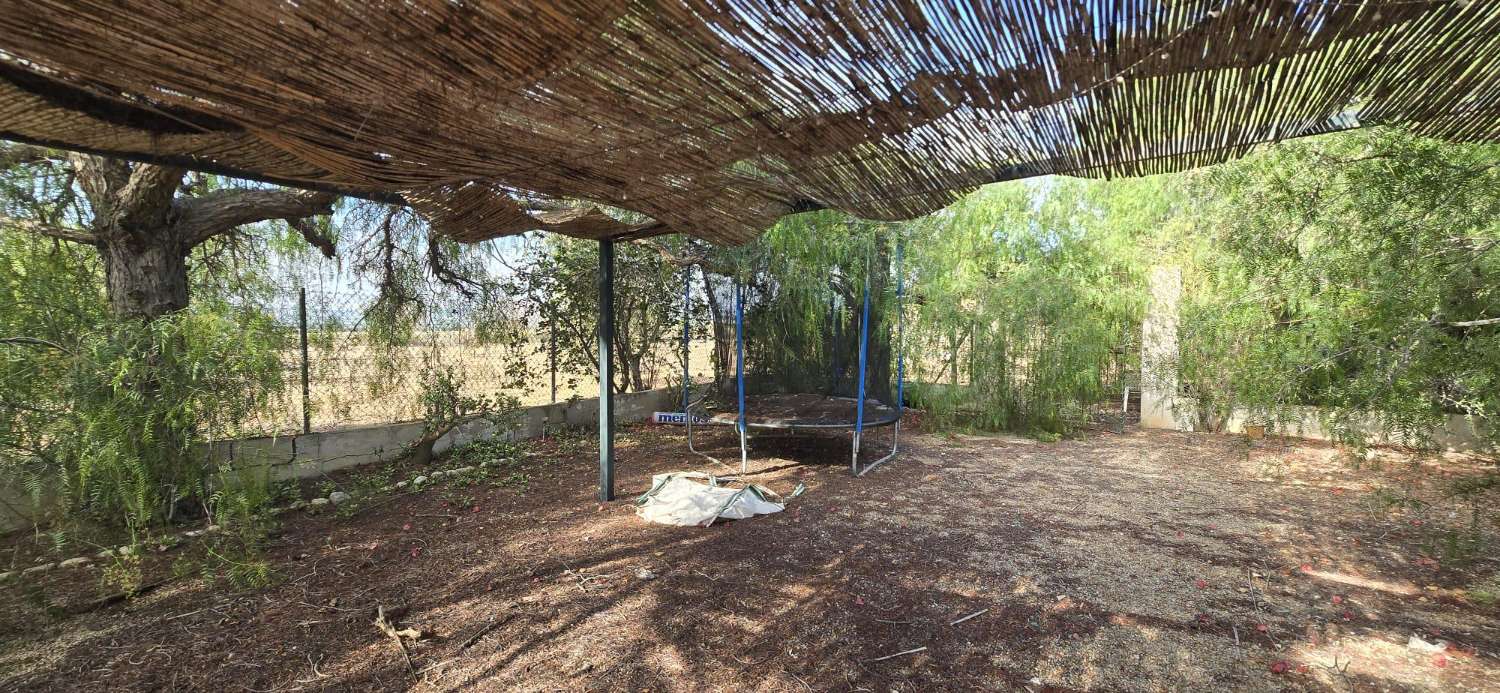 Country Property for sale in Los Montesinos