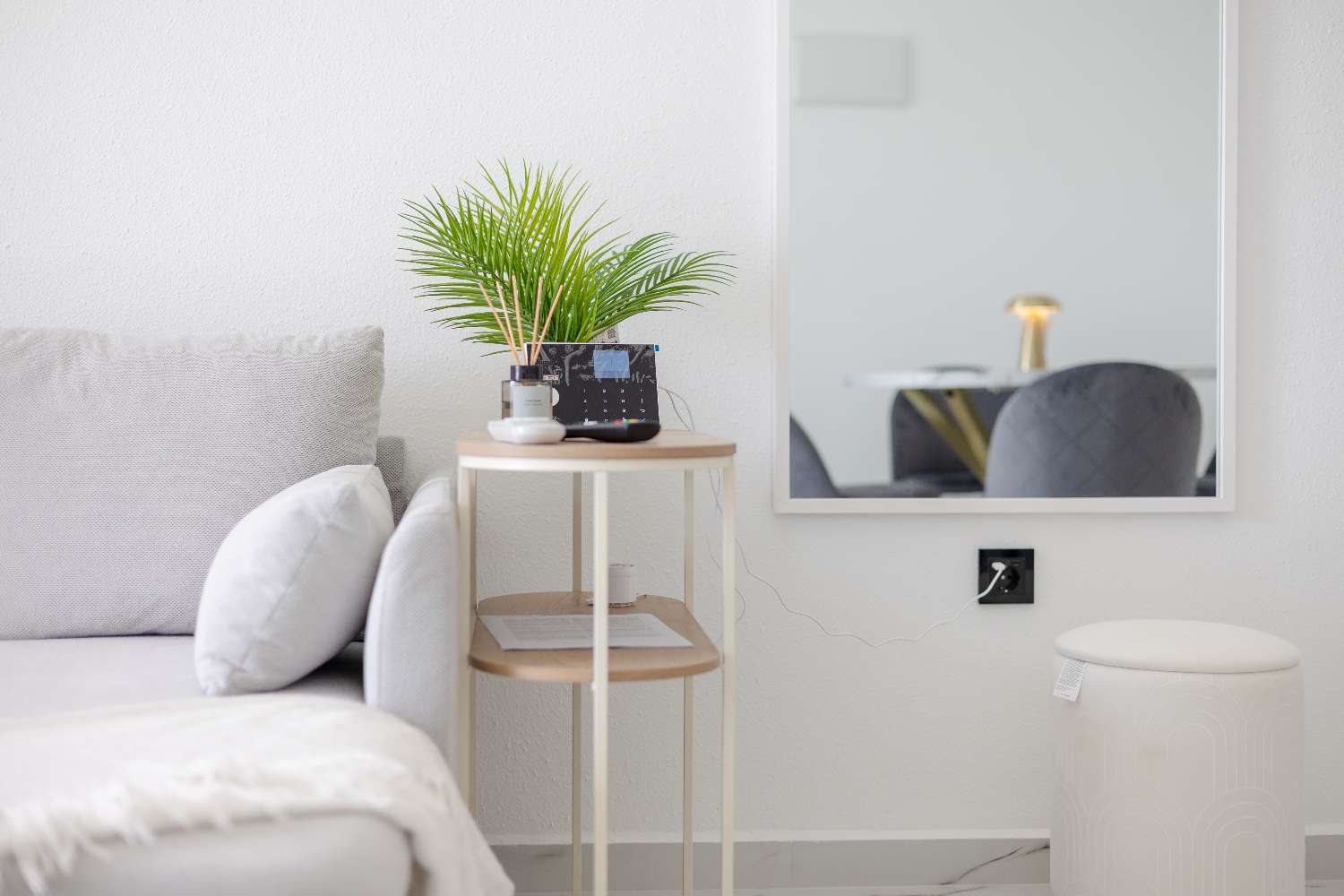 Fully Renovated Penthouse with Sea Views – Zeniamar