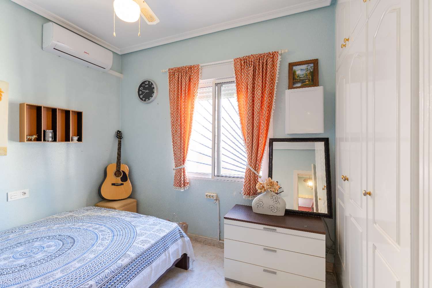 Charming detached house in Quesada with a separate apartment