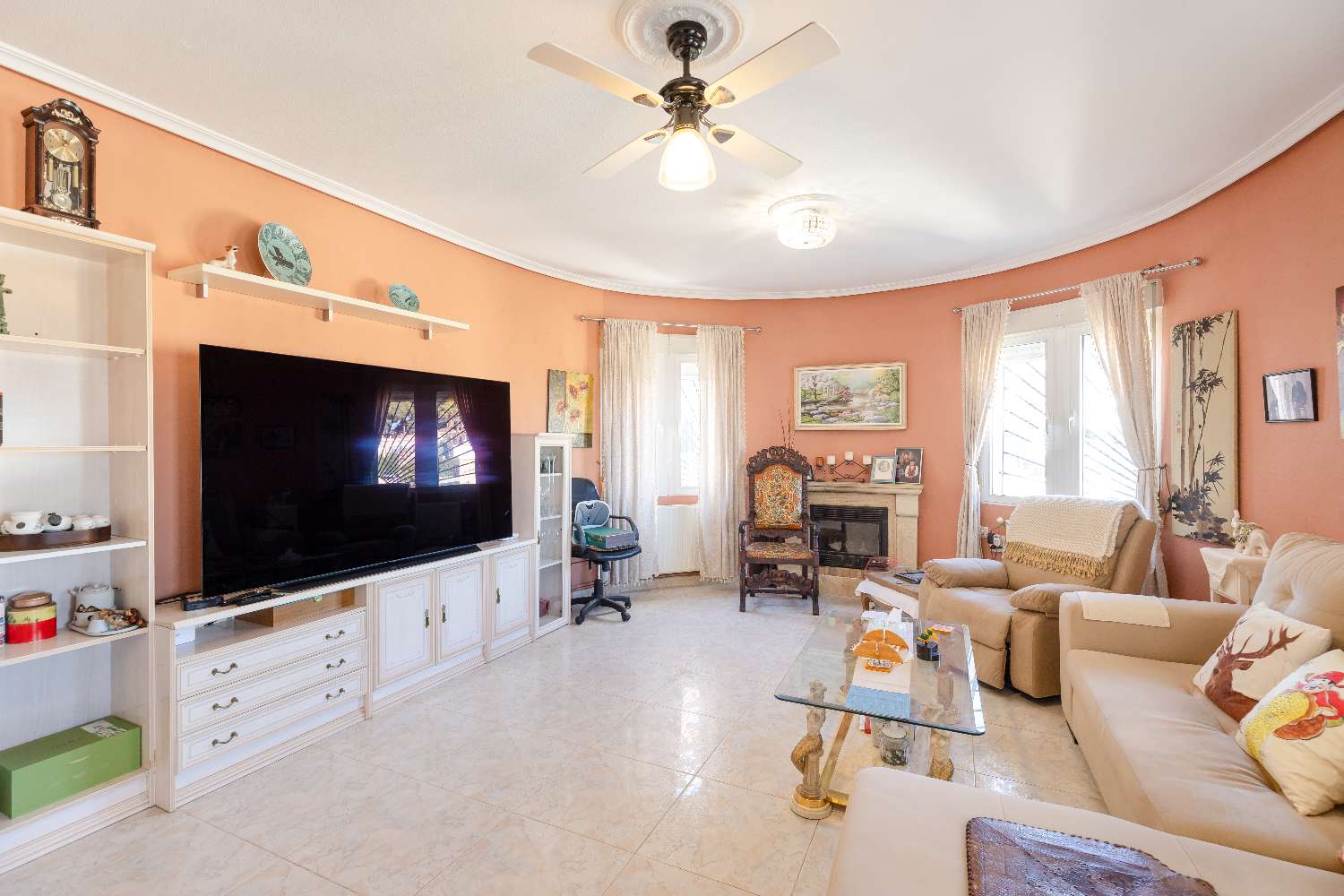 Charming detached house in Quesada with a separate apartment