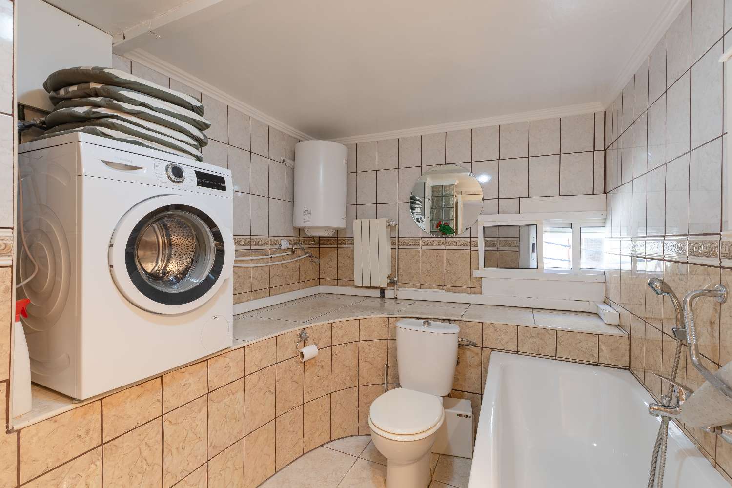 Charming detached house in Quesada with a separate apartment