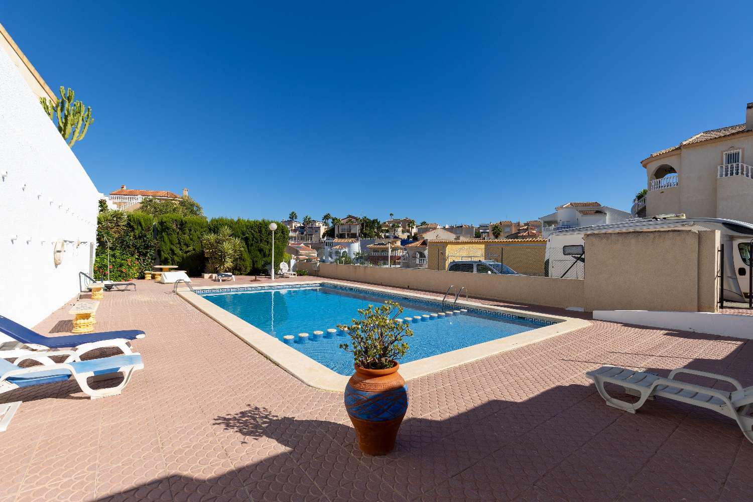 Charming detached house in Quesada with a separate apartment