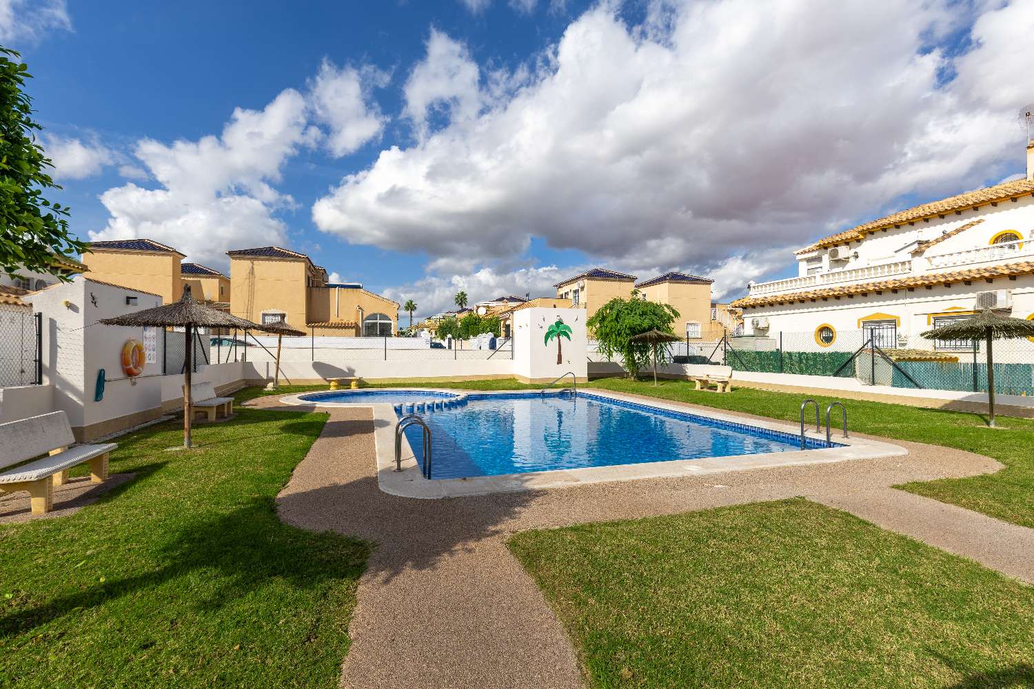 Elegant renovated 3-bedroom house in Orihuela Costa