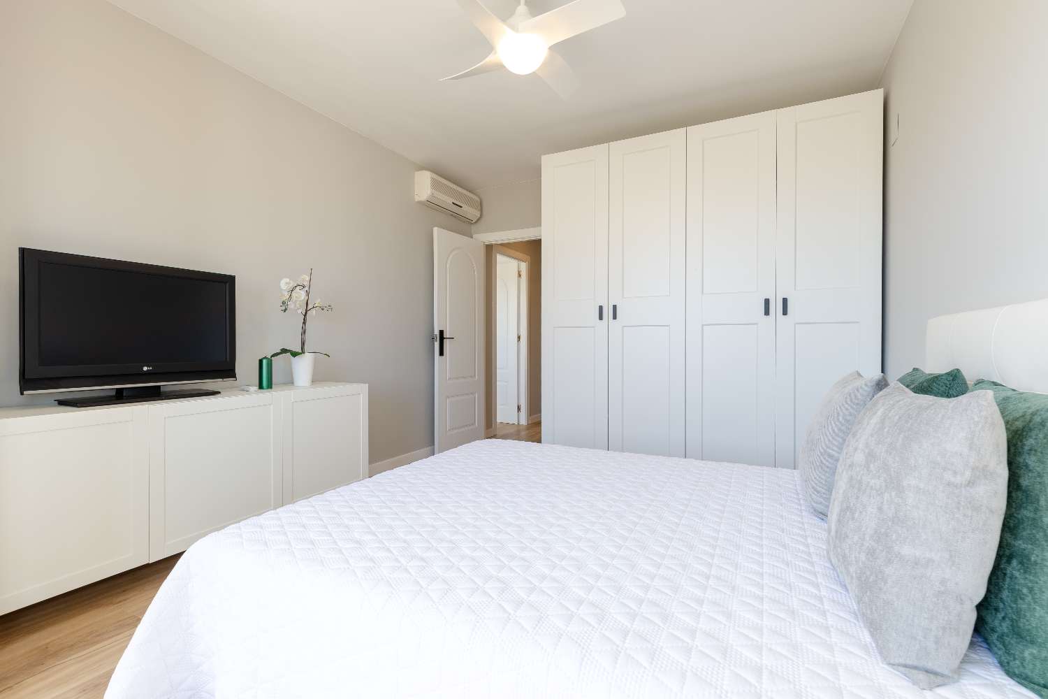 Elegant renovated 3-bedroom house in Orihuela Costa