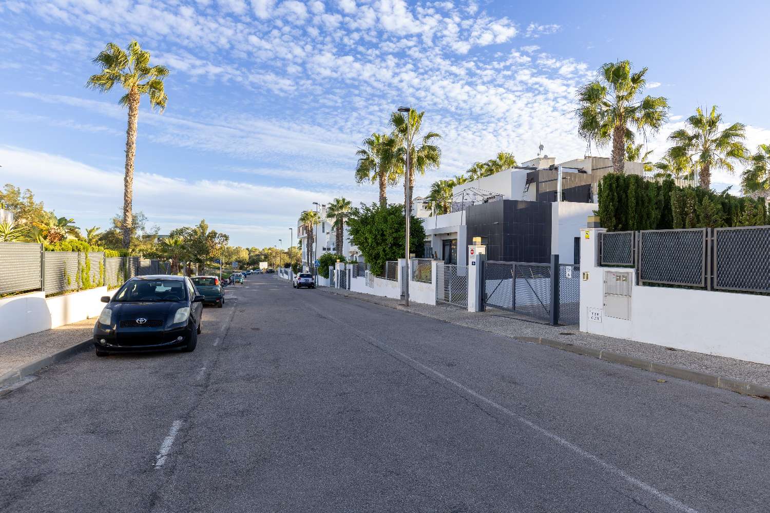 Modern house near the La Fuente shopping center