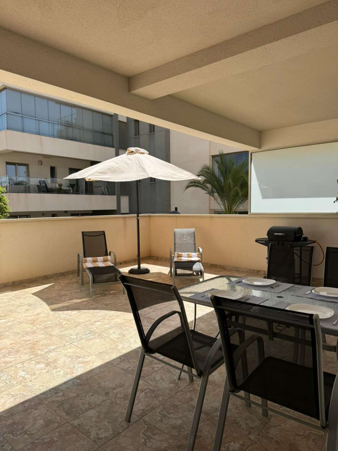 Prachtig appartement op de begane grond in Los Dolces