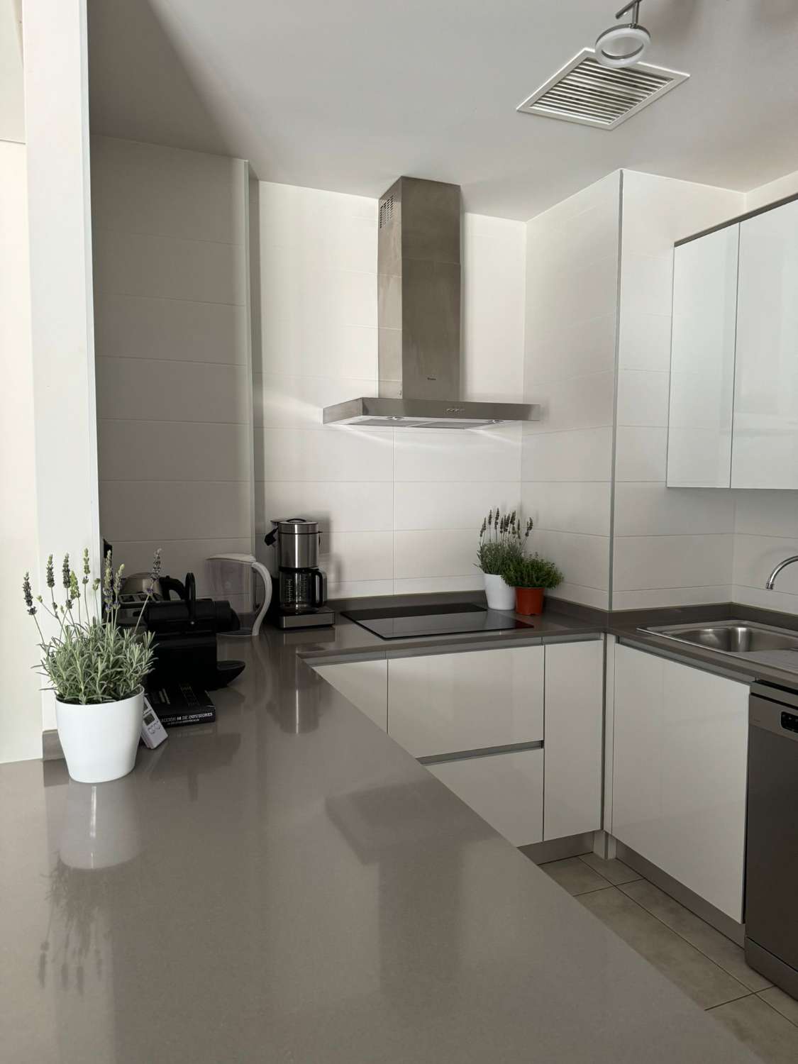 Prachtig appartement op de begane grond in Los Dolces