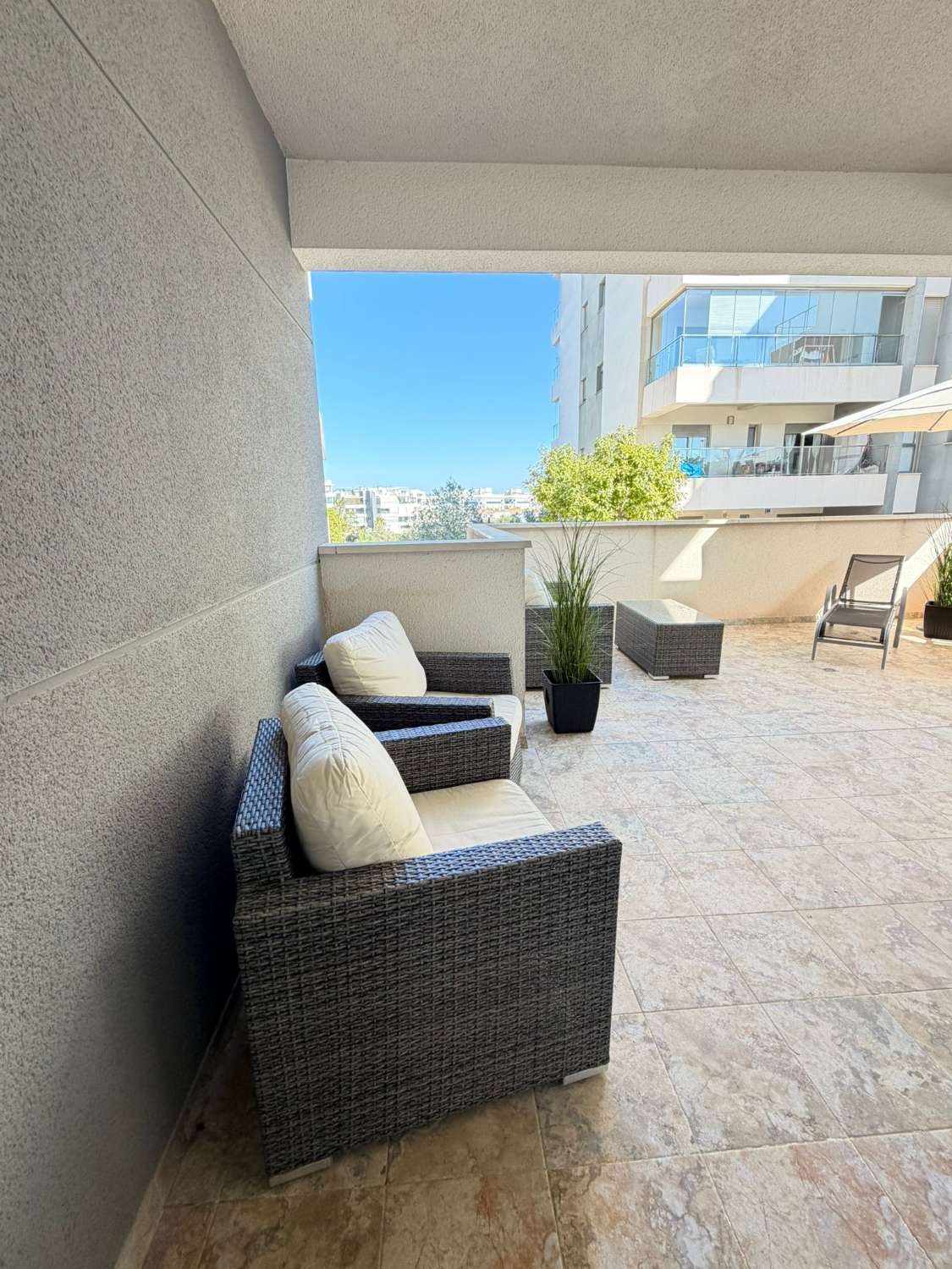 Prachtig appartement op de begane grond in Los Dolces