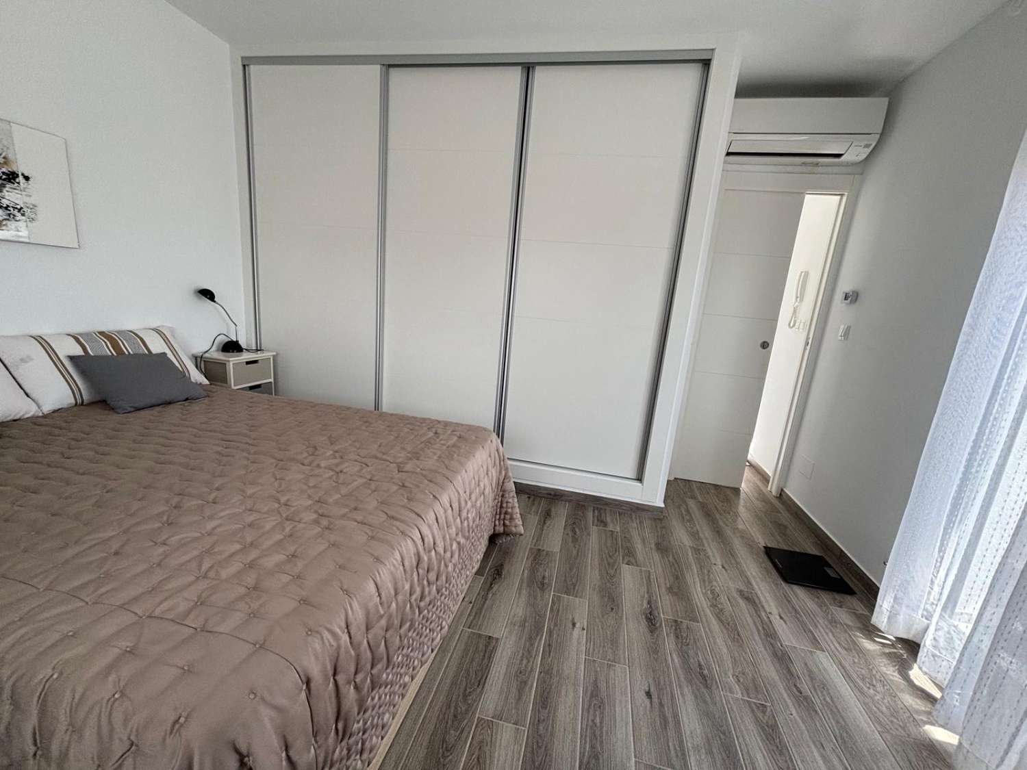 EXCLUSIVE VILLA ON THE BEACHFRONT – PUNTA PRIMA