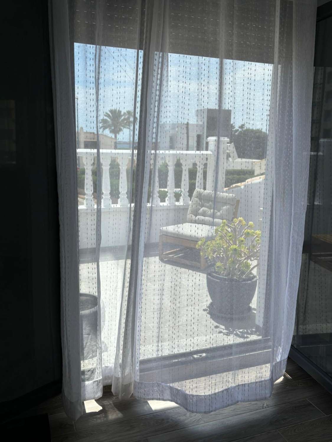 EXCLUSIVE VILLA ON THE BEACHFRONT – PUNTA PRIMA