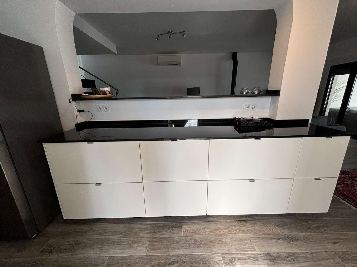 EXCLUSIVE VILLA ON THE BEACHFRONT – PUNTA PRIMA