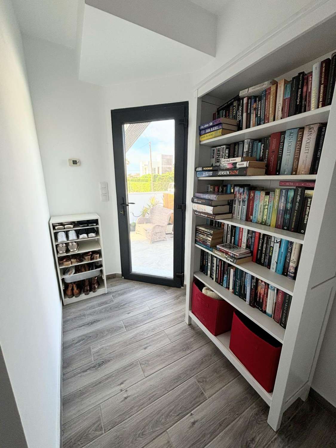 EXCLUSIVE VILLA ON THE BEACHFRONT – PUNTA PRIMA