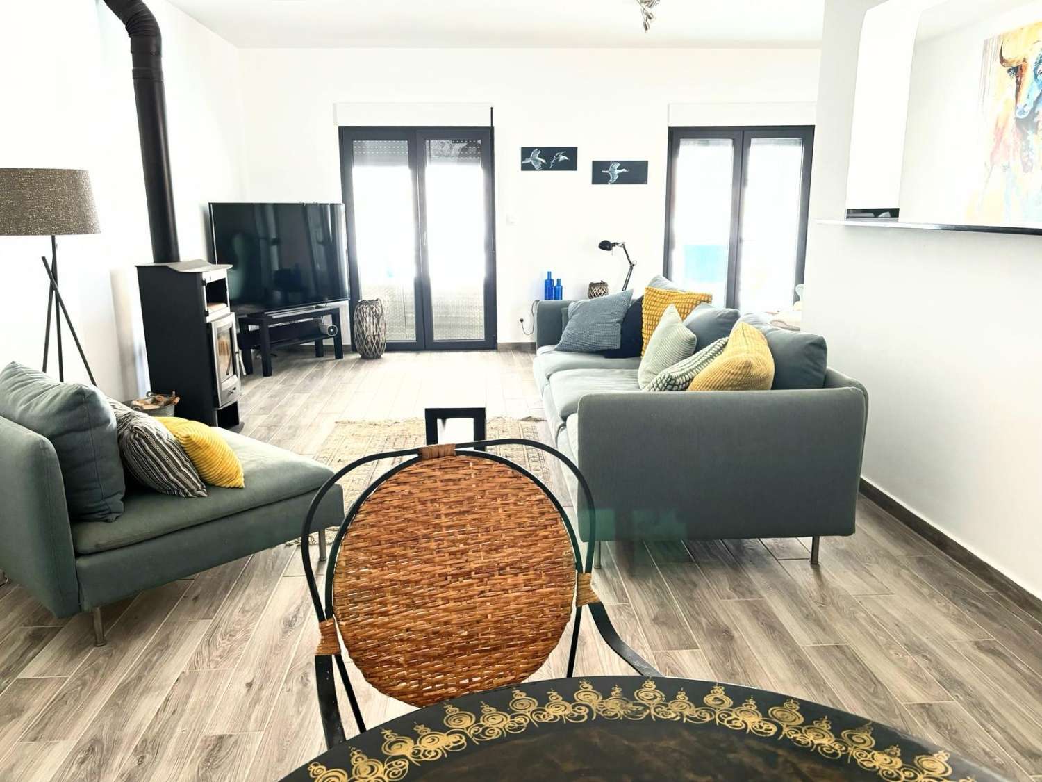 EXCLUSIVE VILLA ON THE BEACHFRONT – PUNTA PRIMA