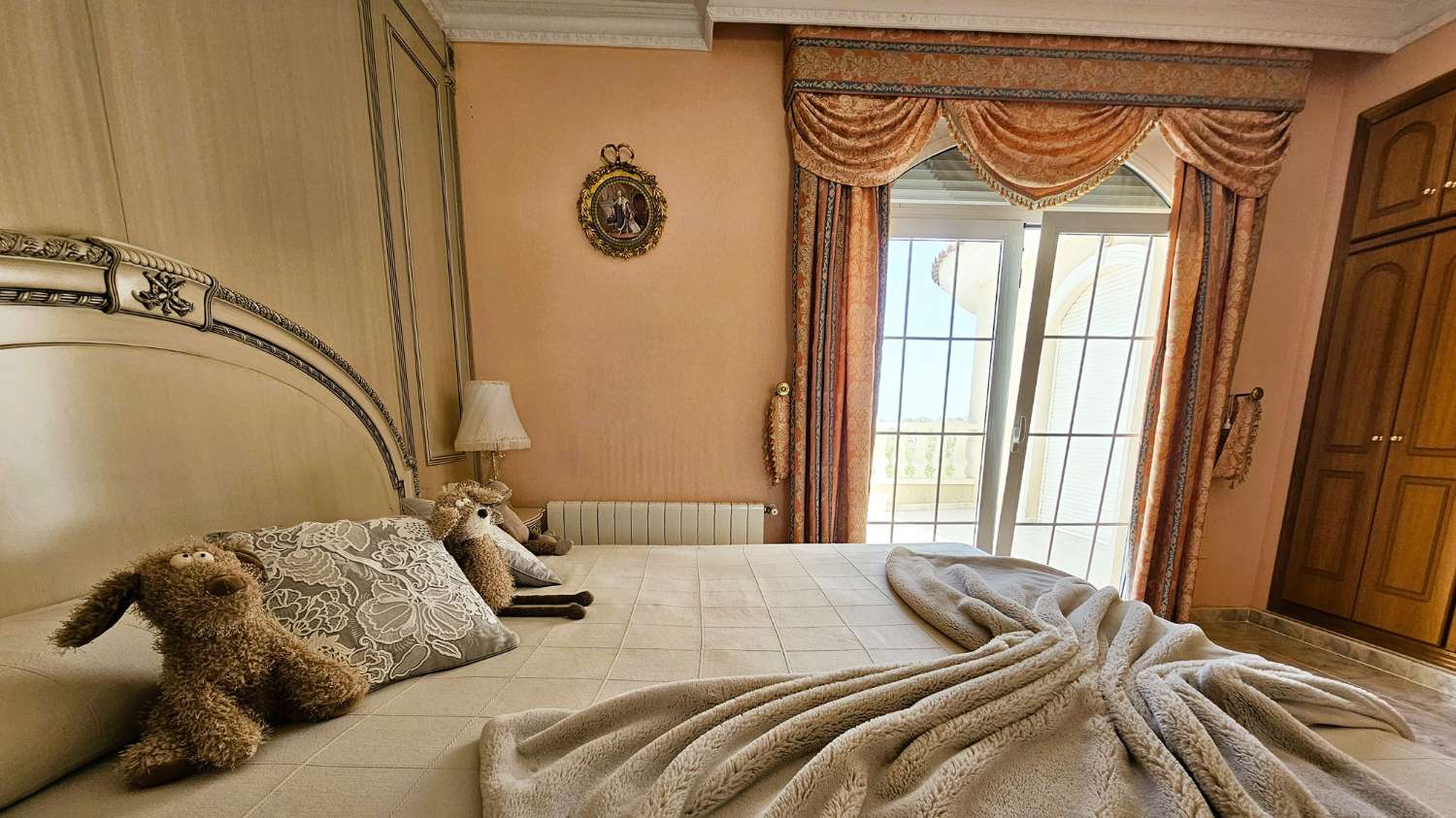 VIP PROPERTY · LUXURY VILLA IN CIUDAD QUESADA