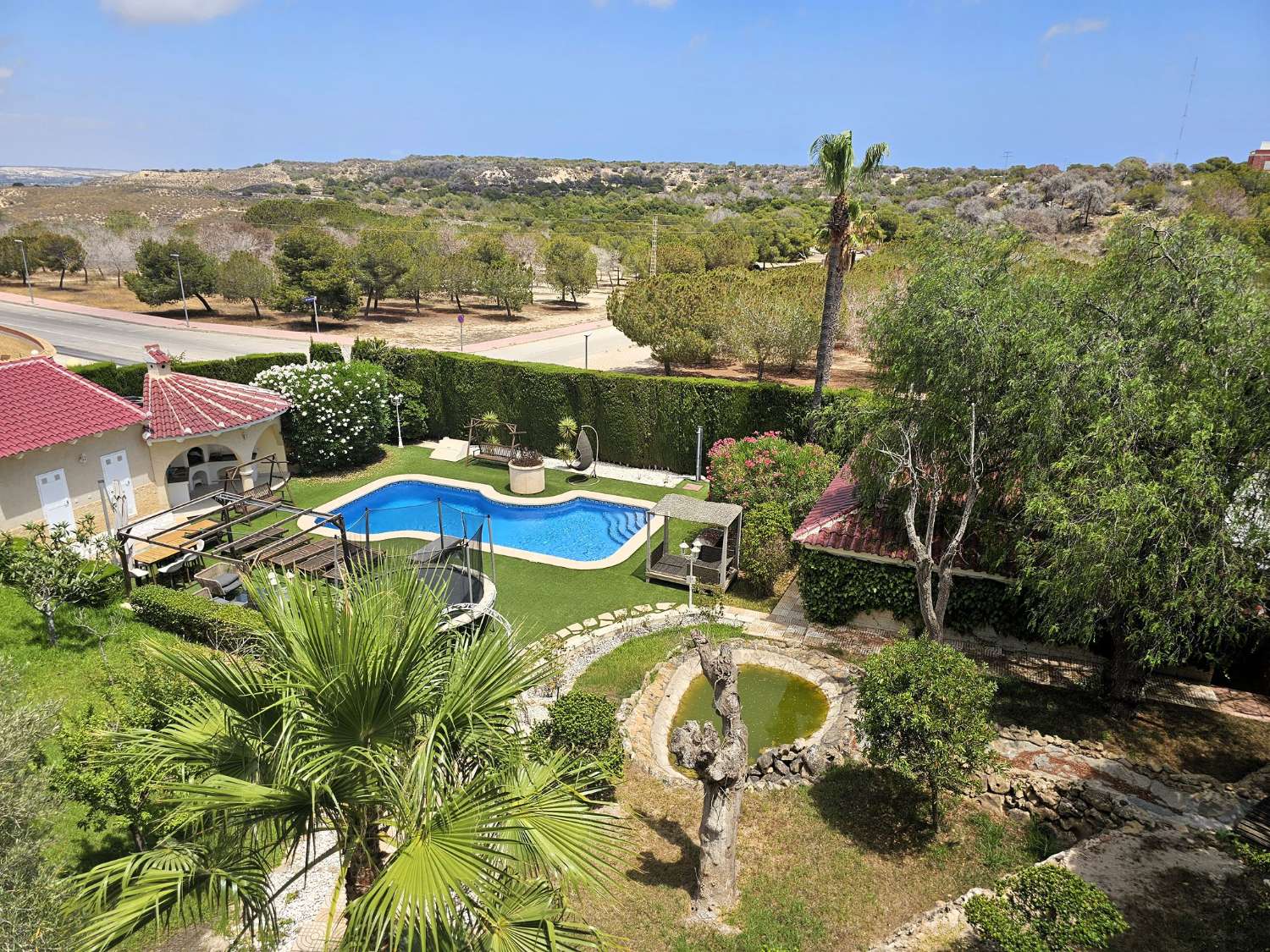 VIP PROPERTY · LUXURY VILLA IN CIUDAD QUESADA