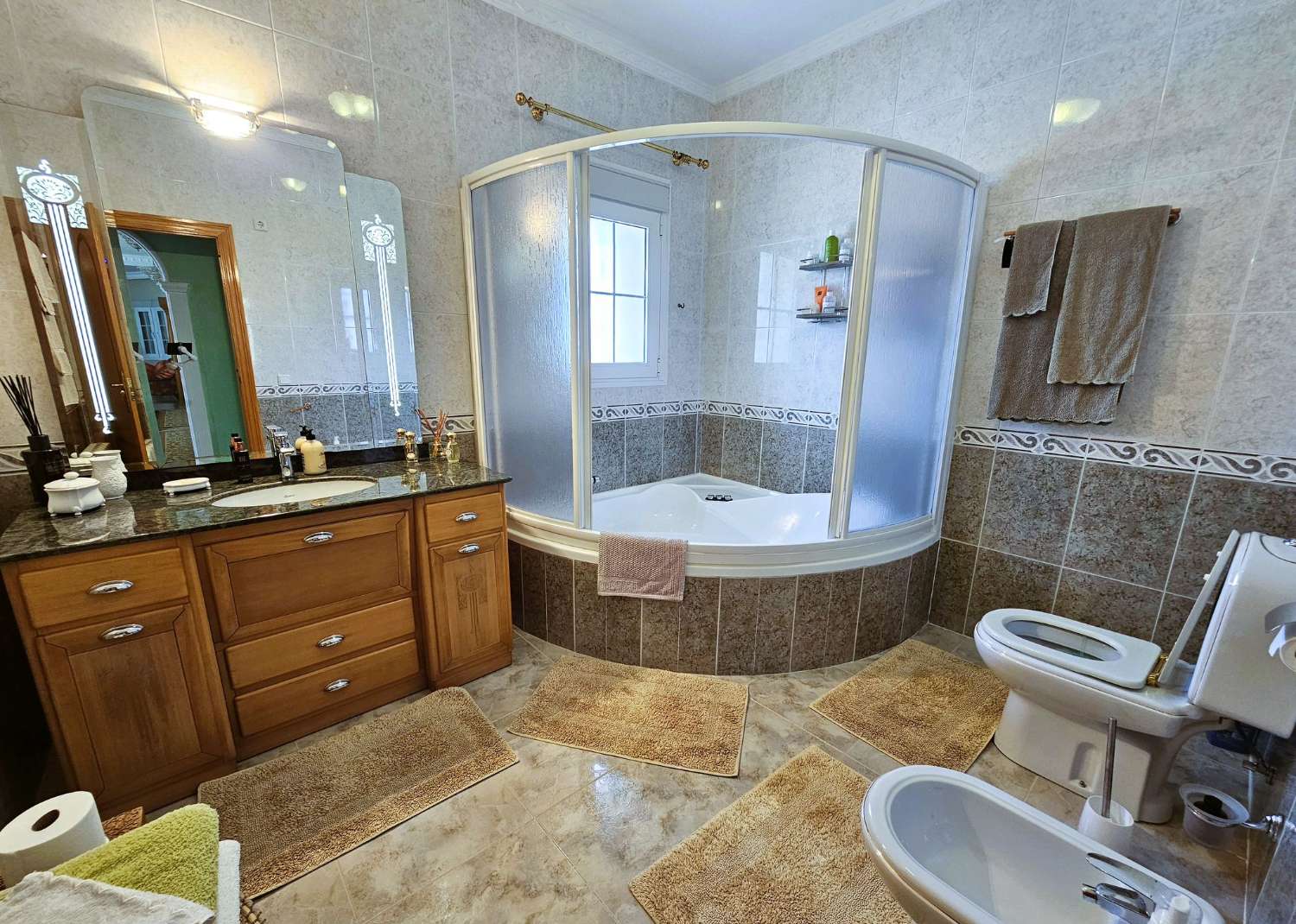 VIP PROPERTY · LUXURY VILLA IN CIUDAD QUESADA