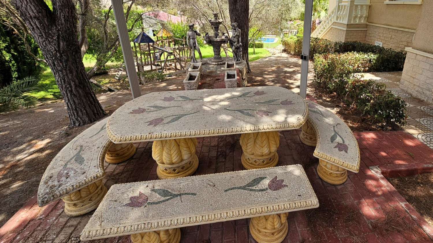 VIP PROPERTY · LUXURY VILLA IN CIUDAD QUESADA