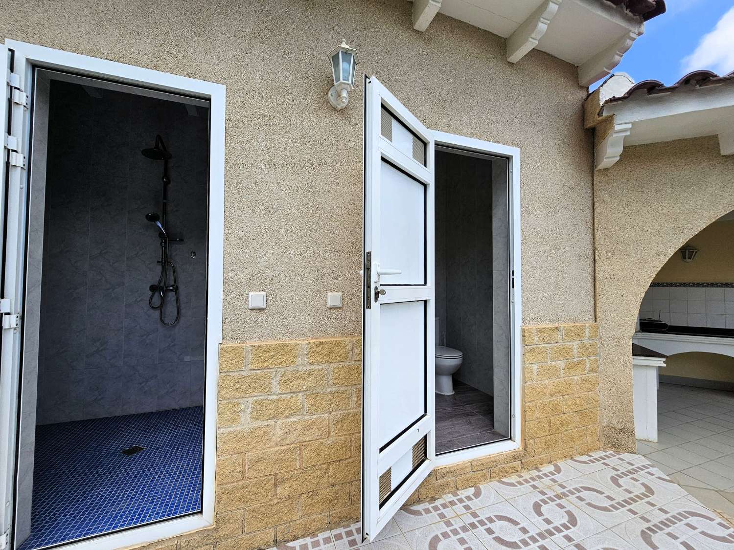 VIP PROPERTY · LUXURY VILLA IN CIUDAD QUESADA