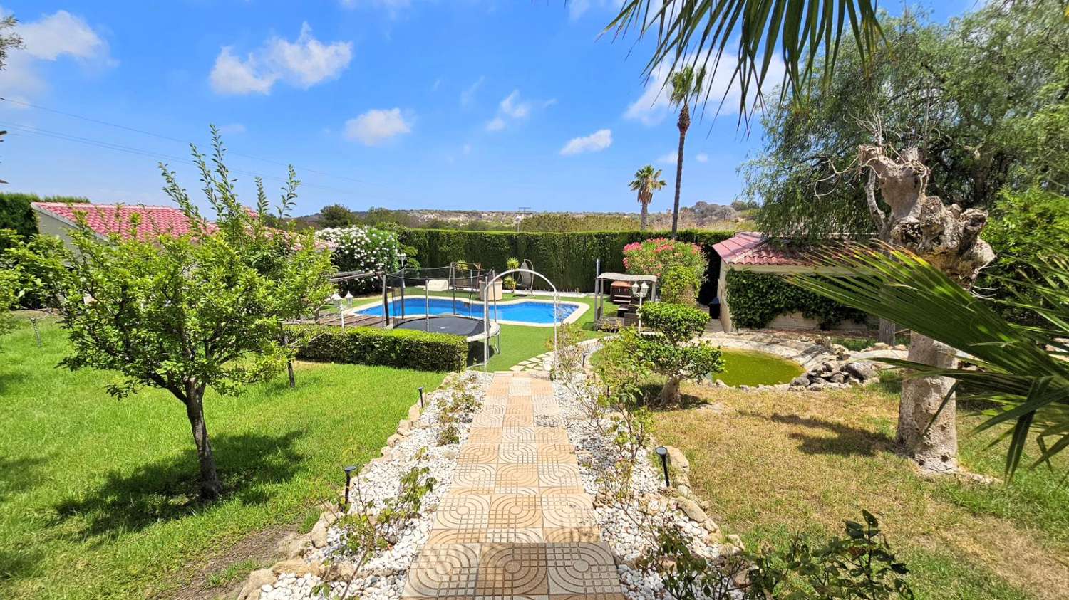 VIP PROPERTY · LUXURY VILLA IN CIUDAD QUESADA