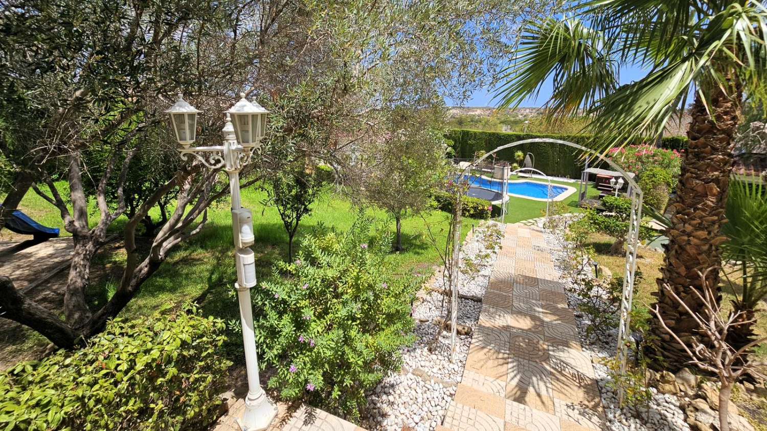 VIP PROPERTY · LUXURY VILLA IN CIUDAD QUESADA